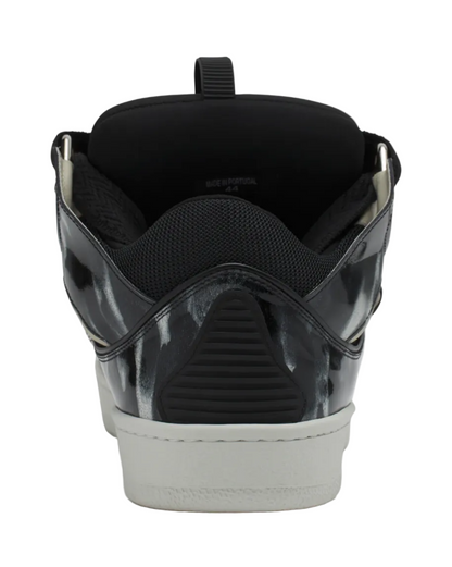 L6NV1N Curb ‘Black/White’