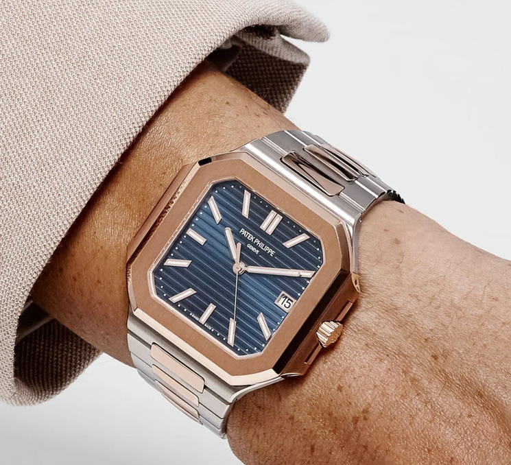 Patek Philippe
 Cubitus 5821/1AR-001 Stainless Steel Rose Gold