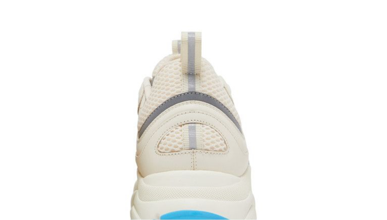 CD B22 ‘Crème Light Blue’