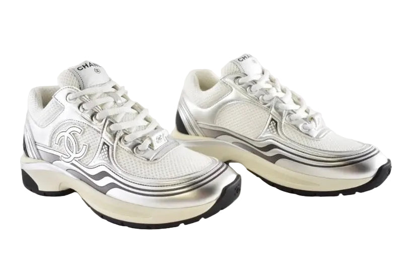CC low top Runner “Silver/White/Black”