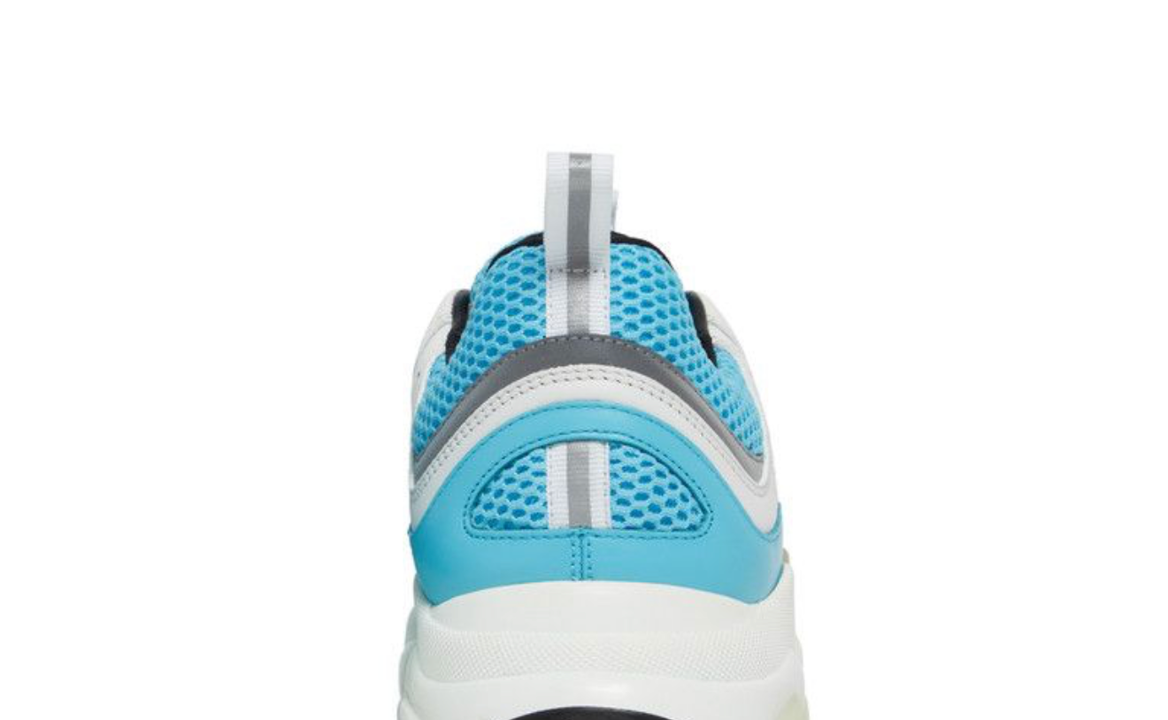 CD B22 ‘White Light Blue’