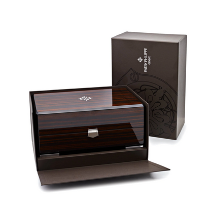 PP Aquanaut 5269R-001 'Travel Time' Quartz Rose Gold Blue Dial (2024)