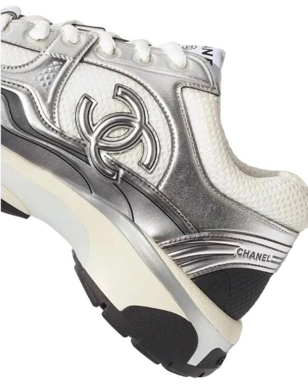 CC low top Runner “Silver/White/Black”
