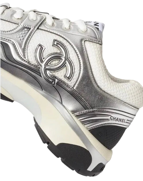 CC low top Runner “Silver/White/Black”