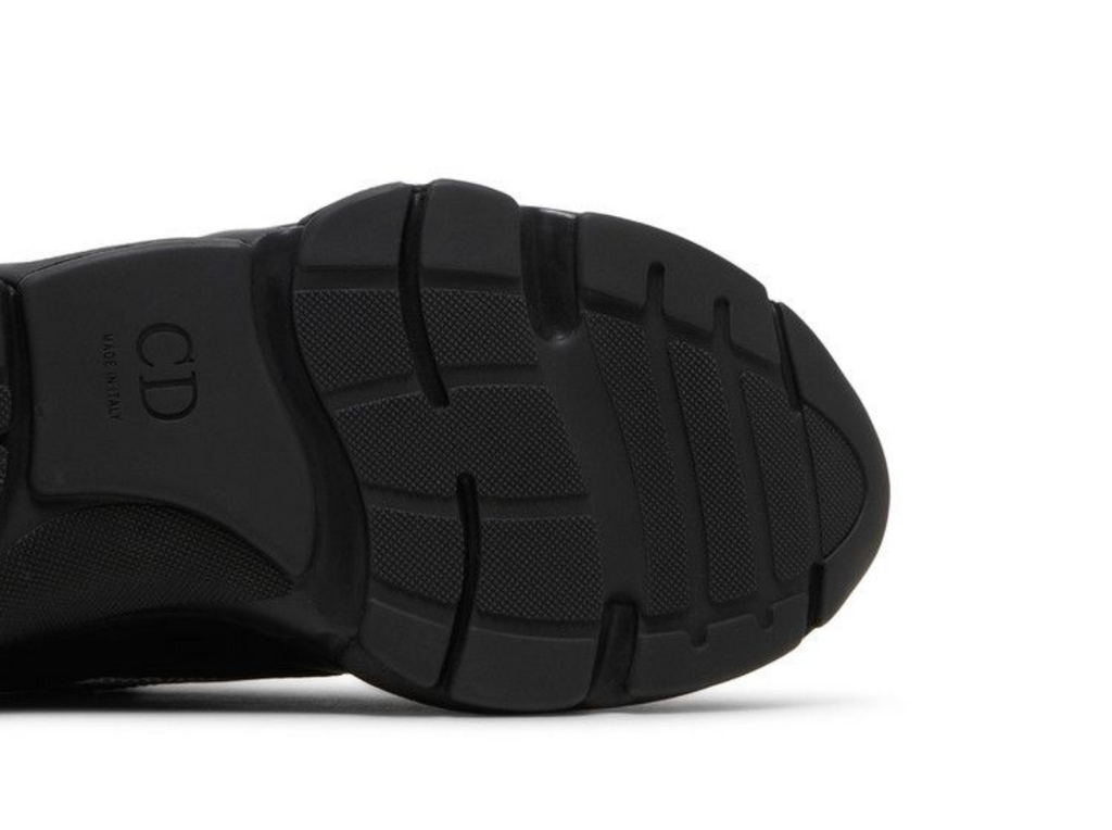 Dior
 B22 ‘Black Reflective’
