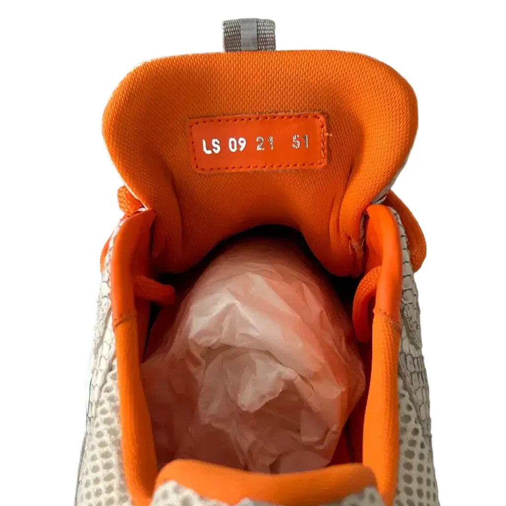 D1OR B22 ’Beige Python’